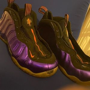 Purple Nike Retro Foamies / Basketball Shoes